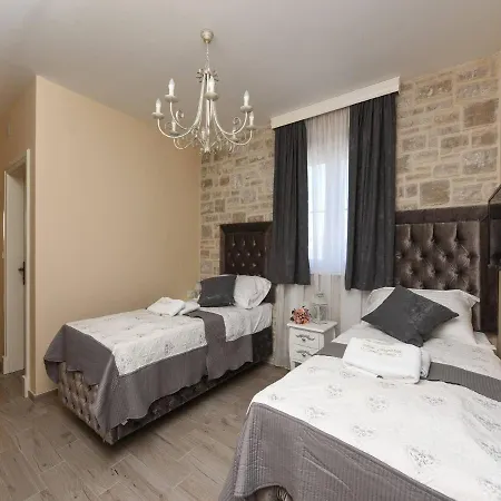 Luxury 4 Imperia With Pool, Zadar County Вилла
