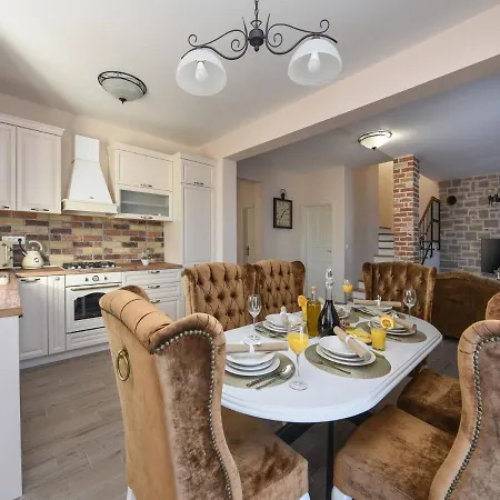 Luxury 4 Imperia With Pool, Zadar County Вилла Pridraga