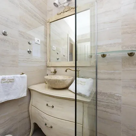 Luxury 4 Imperia With Pool, Zadar County Pridraga