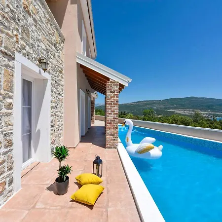 Villa Luxury 4 Imperia With Pool, Zadar County *