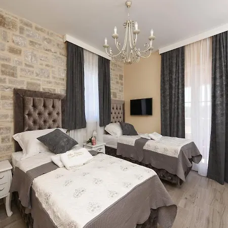 Luxury 4 Imperia With Pool, Zadar County Pridraga